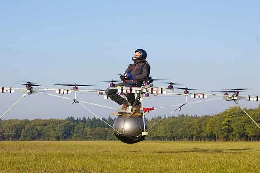 Германски учен литна с първия мултикоптер