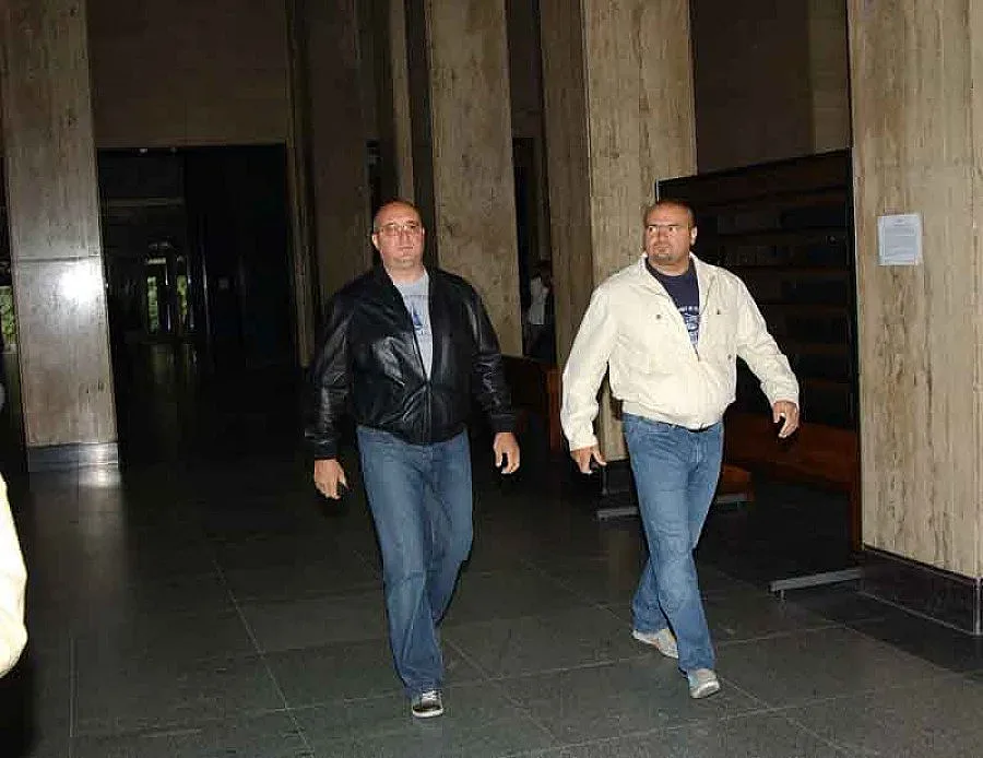 Психиатри ги тресе шубето от братя Галеви