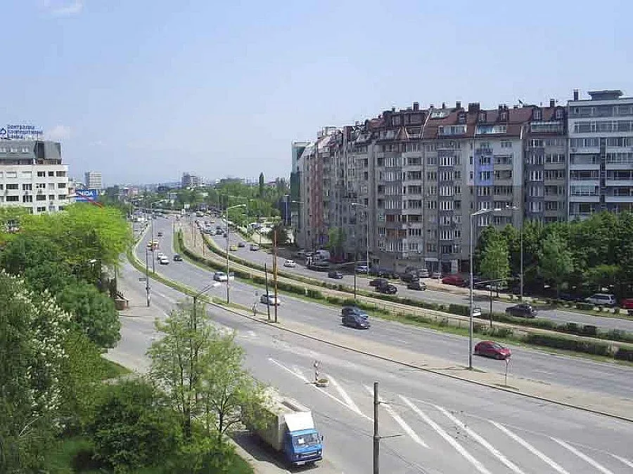 Консервират булевардите в София