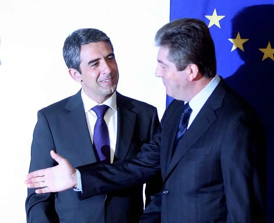 Първият указ на Плевнелиев ще е за ДС-дипломатите