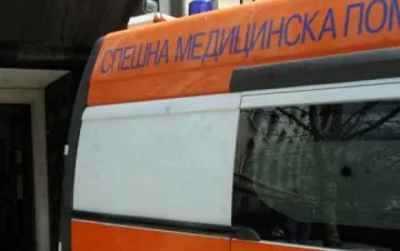 12-годишен задигна кола, преби връстничка