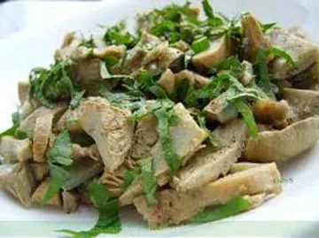 Заличават гъби и миди от менюто на президента Плевнелиев