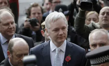 Съдът реши Асандж да бъде екстрадиран в Швеция