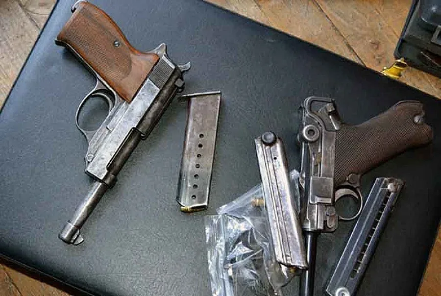 Боен арсенал разкриха антимафиоти