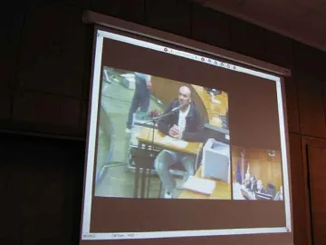 Разпитват с видеовръзка наш затворник в Милано