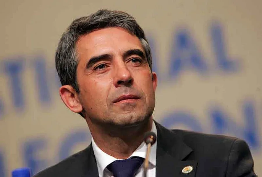 Окончателно: Плевнелиев с 5% пред Калфин