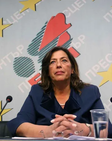 Янакиева съди ЧЕЗ за 12 млн. лева в Перник