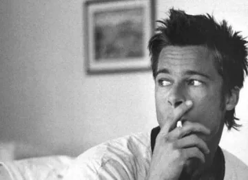 Брад Пит спря цигарите