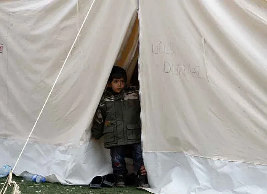 Пращаме 100 зимни палатки на Турция