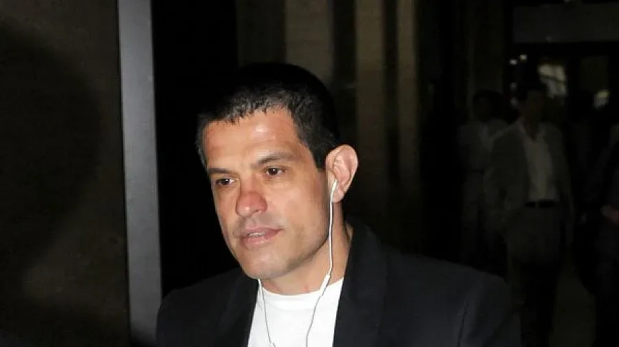 Делото срещу Брендо пак не започна 