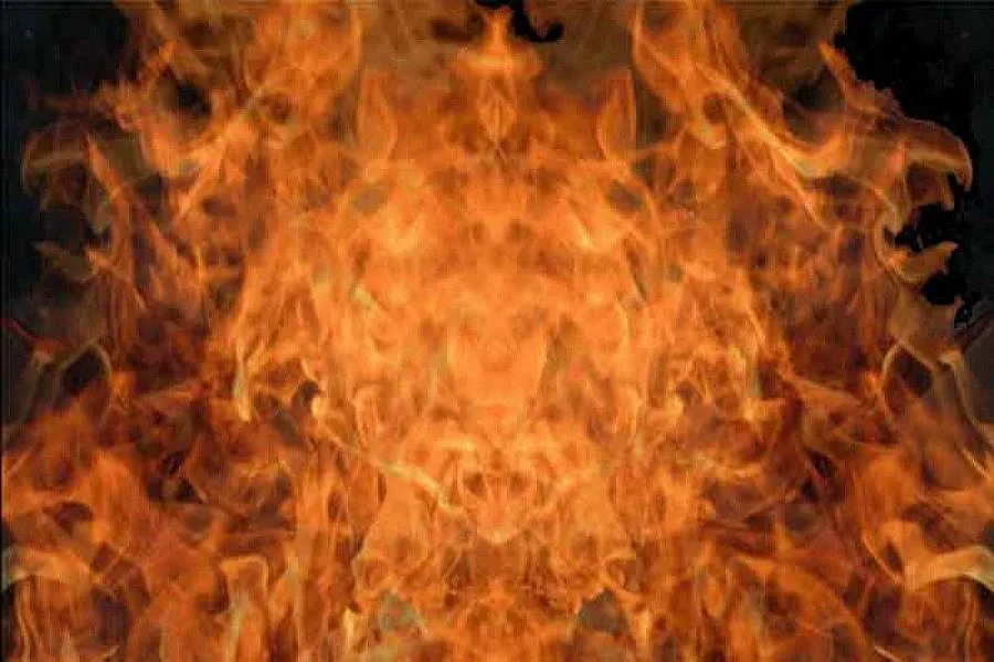 Мъж се самозапали в "Младост"