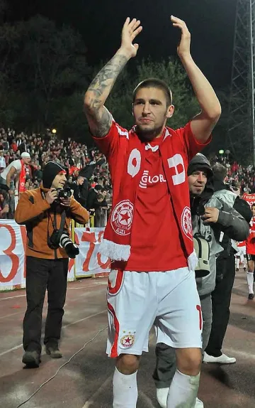 "Удинезе" купува Бандаловски и Мораес