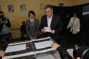 Калфин: Да не говорим за целувки