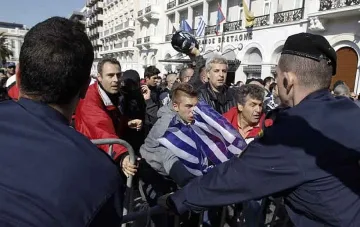 Гърците недоволни от опростения дълг