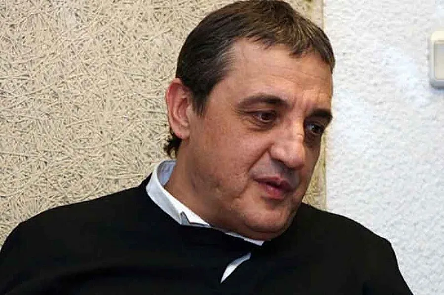 "Титан" изчисти и Симонович