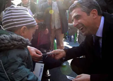 Плевнелиев: Важно е всички да гласуват