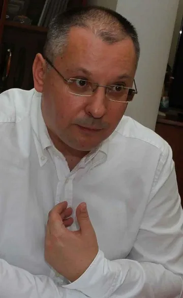 Станишев: МВР написа забранителните списъци