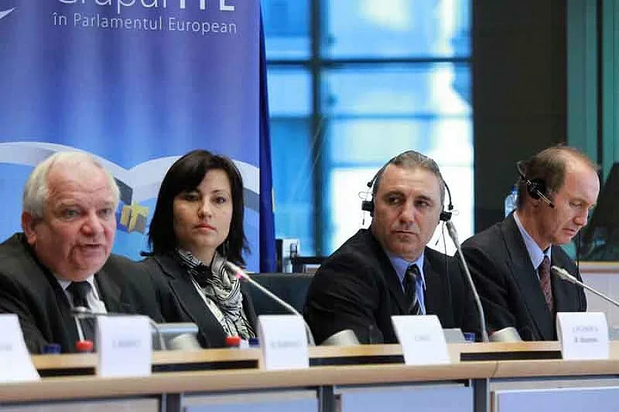 Народът иска Стоичков за министър на спорта