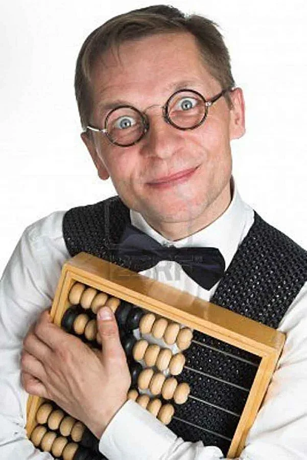 Плащат на чиновници за знания и отговорности