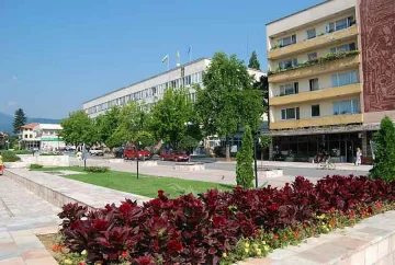 Кандидат на БСП агитира за конкурент от ГЕРБ