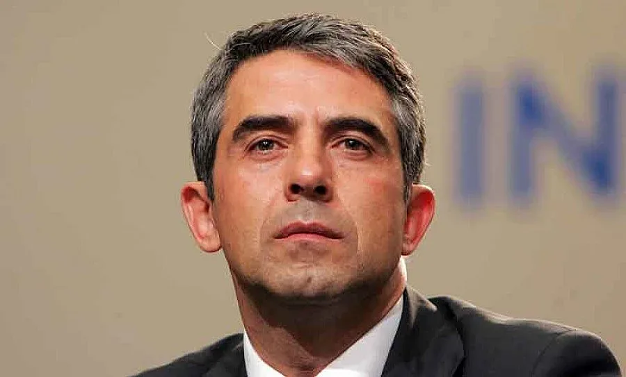 Плевнелиев чака гласове от Кунева