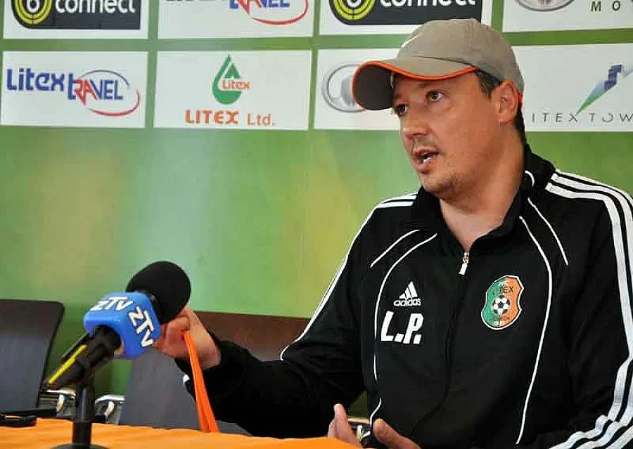 Любо Пенев взима националния тим