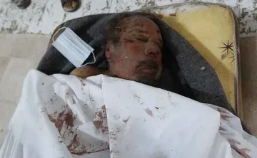 Спряха достъпа до тялото на Кадафи