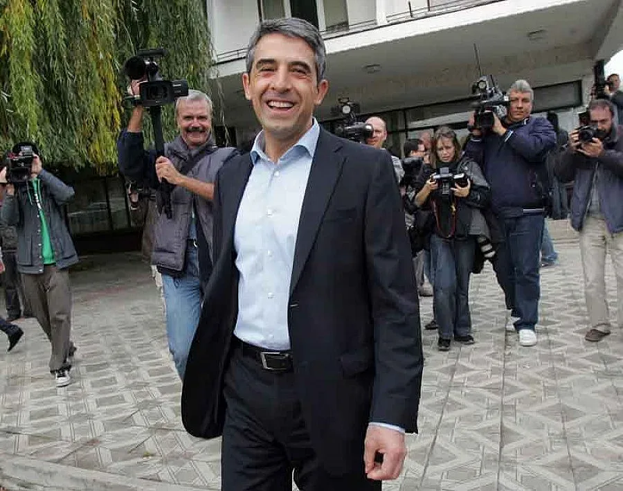 Плевнелиев се стяга за война в неделя