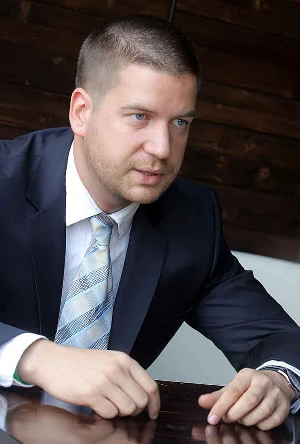 Балотажи в Пловдив и Варна