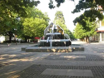 Роми гласуват и пак се редят на опашка