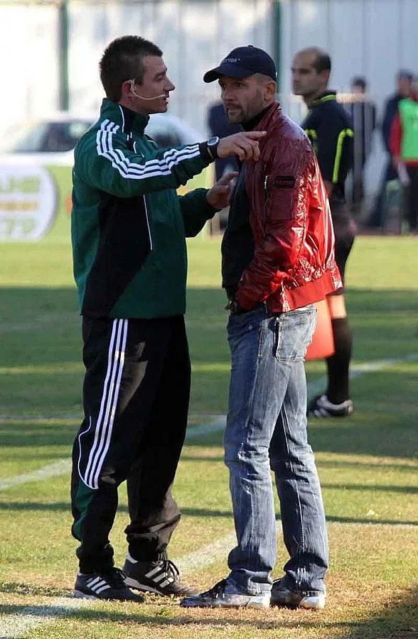 Чакат Стратега на "Армията", Радуканов си отиде