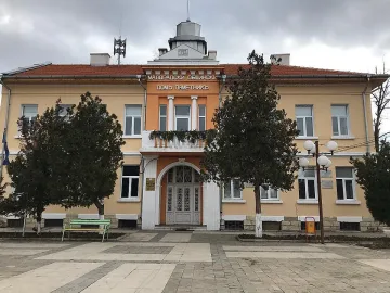Хванаха влюбен в Русия кмет да кара дрогиран