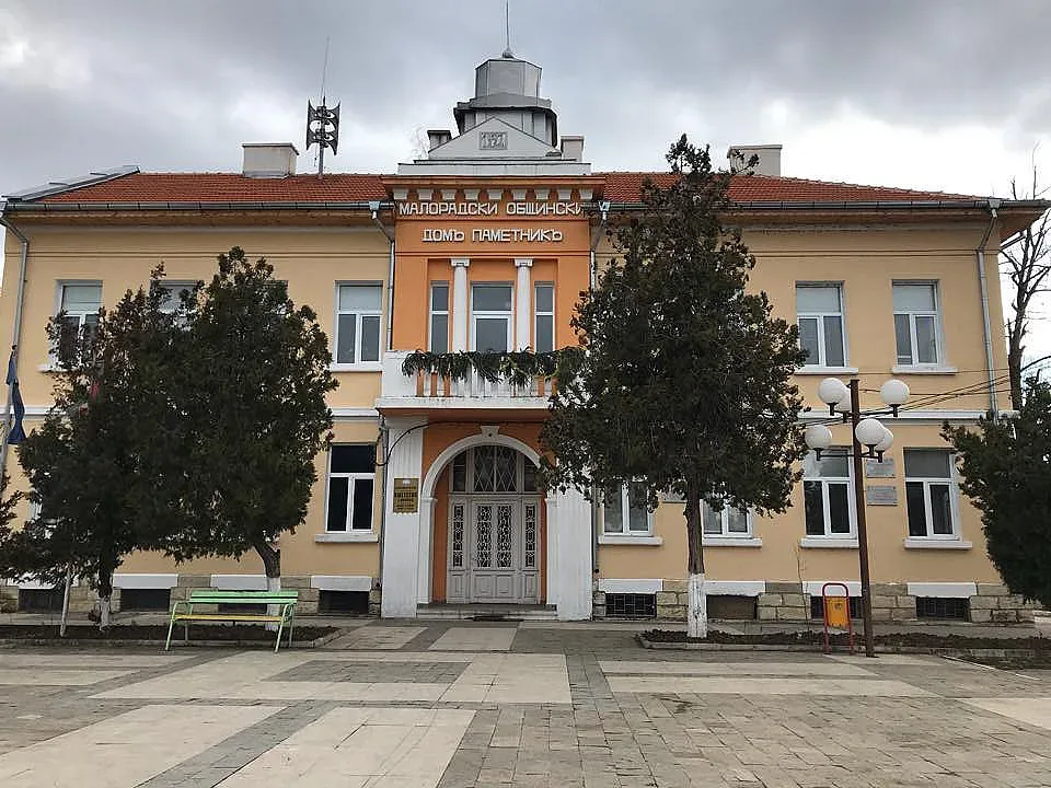 Хванаха влюбен в Русия кмет да кара дрогиран