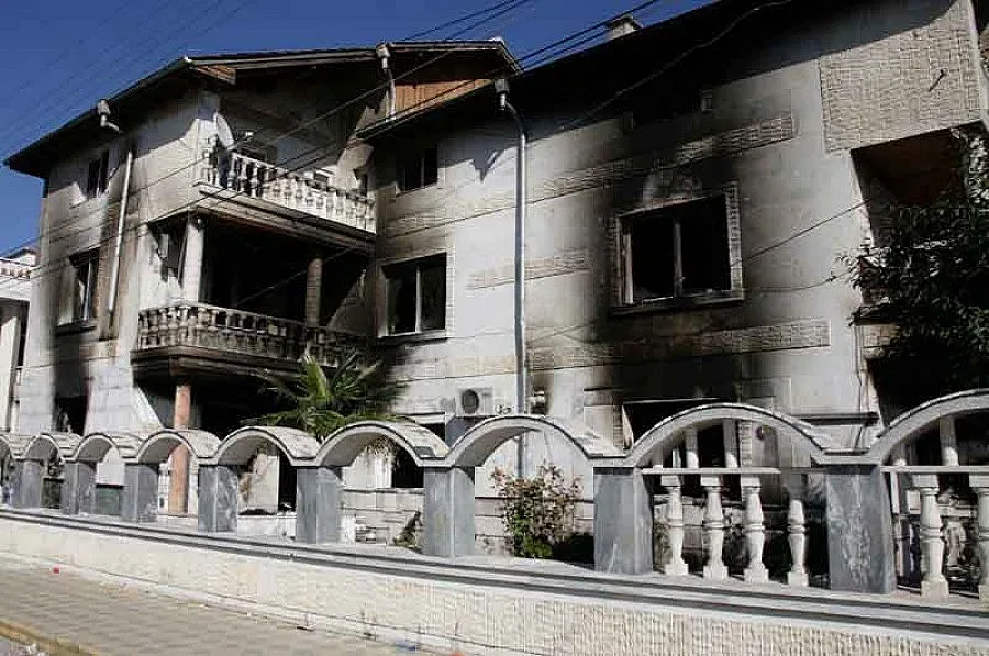 Събарят дворците на Цар Киро безплатно