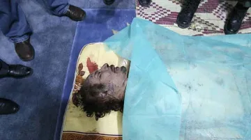 Трупът на Кадафи - във фризер на пазара