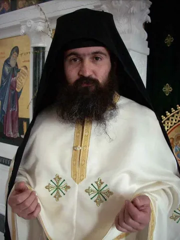 Отец Никанор: Гласувайте, а после линчувайте