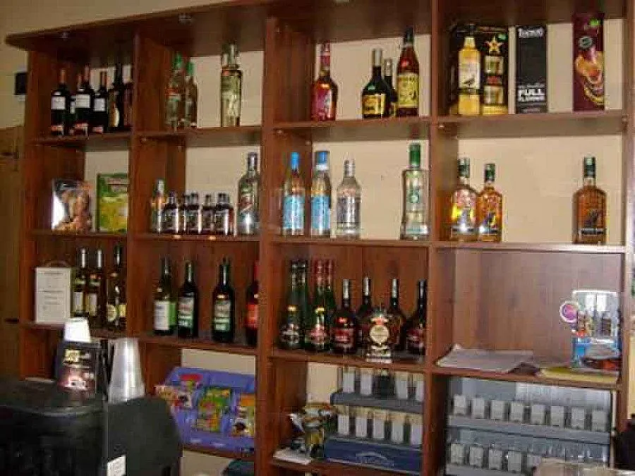 Ракията под щанда само за 14 часа в неделя