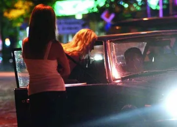 Глобиха с 1000 лв. добричлийка за проституция