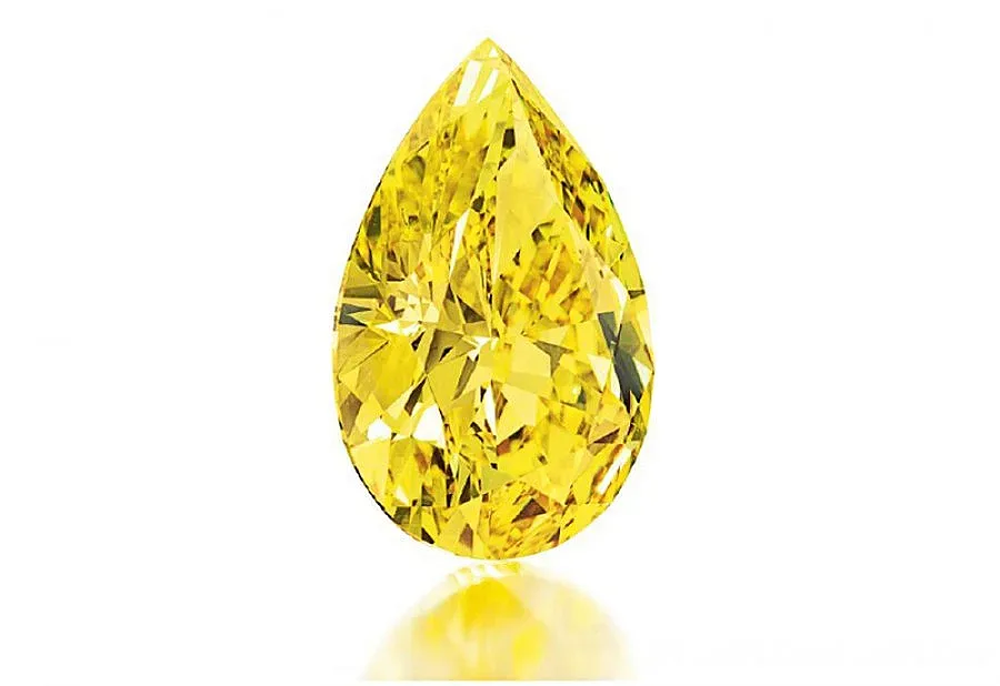 Продадоха жълт диамант на търг в "Кристис" за $6,6 млн.