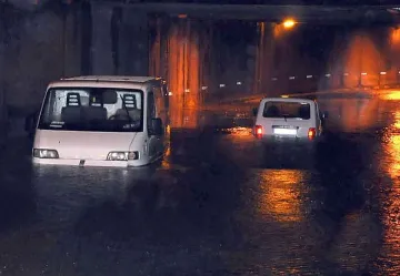 Варна се удави, метър сняг на Шипка