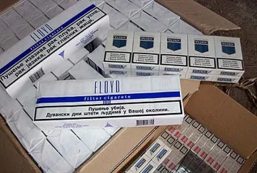 Пощальонка върти контрабанда с цигари