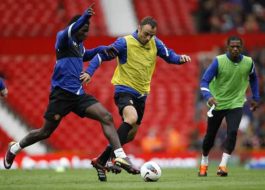 Сър Алекс взе Бербатов в Букурещ