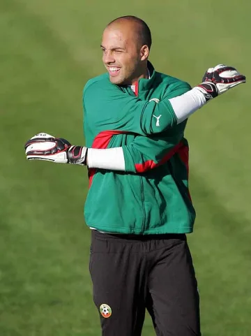 "Милан" няма търпение да вземе Ники Михайлов