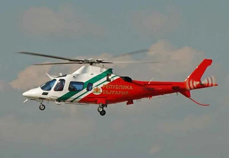 Бойко прати хеликоптер за болно дете