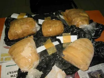 Турци откриха 30 кила хероин в наша цистерна