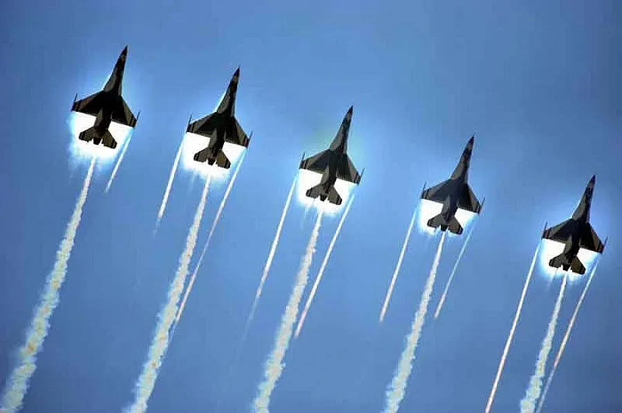 Отбелязват в Пловдив празника на авиацията