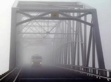 Двама братя откраднаха мост