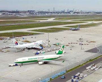 Затвориха летище "Варна"