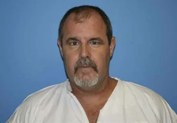 Искат смъртна присъда за масов убиец