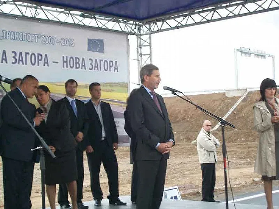 Нов пътен възел погреба Кръстовището на смъртта